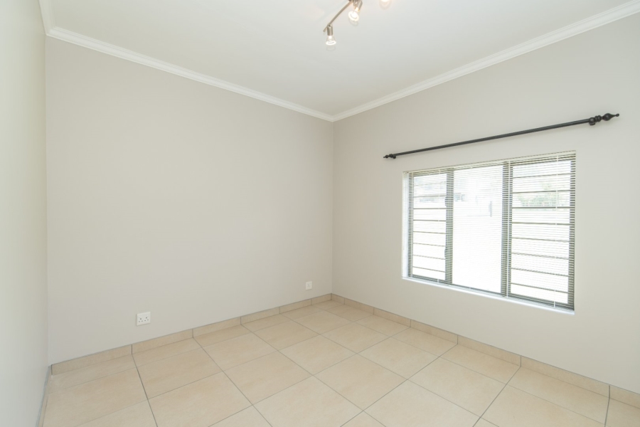 To Let 3 Bedroom Property for Rent in Lovemore Heights Estate Eastern Cape